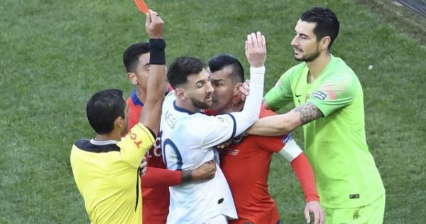 Khi Messi không phải là thánh… Khi Messi không phải là thánh…