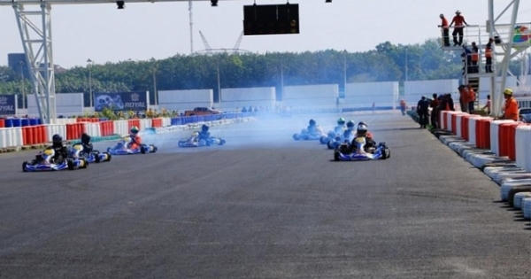 Khai trương trường đua 100 triệu USD của ông Dũng Lò Vôi