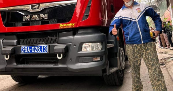 Người hùng quê Thanh Hoá kể giây phút phá cửa sổ, cứu bé gái bị ngọn lửa bao vây