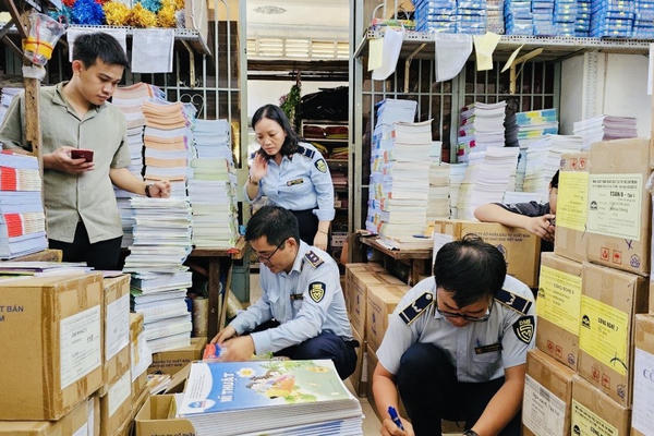 Tây Ninh: Phát hiện và thu giữ hơn 5.500 quyển sách giáo khoa nghi giả mạo