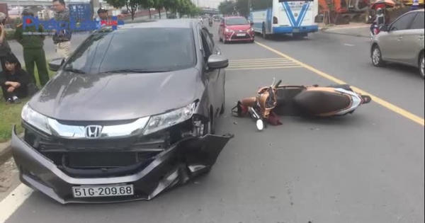 TP HCM: Tông vào đầu ô tô, nam thanh niên trọng thương