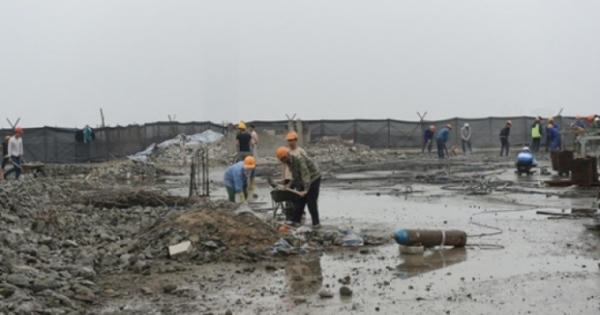 Sở Xây dựng Hà Nội “né' trả lời vụ 8B Lê Trực Sở Xây dựng Hà Nội “né' trả lời vụ 8B Lê Trực