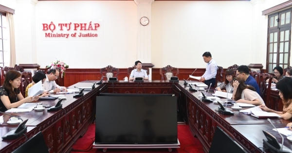 Rà soát, sửa đổi văn bản quy phạm pháp luật theo hướng đơn giản hóa thủ tục hành chính
