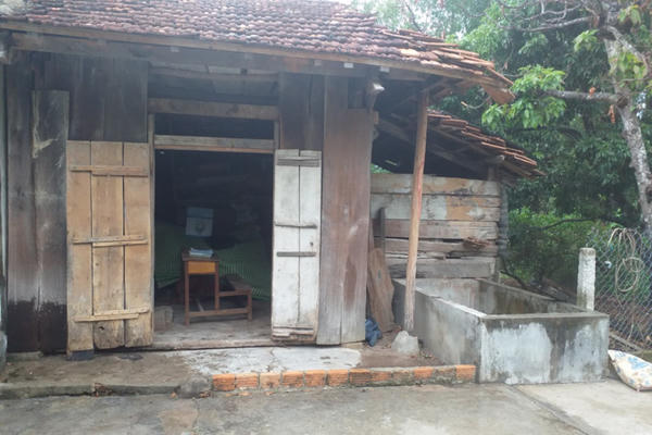 Chung tay giúp đỡ hộ gia đình bị tâm thần, ung thư cần được cứu giúp