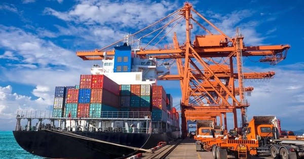 8 tháng năm 2025, kim ngạch thương mại Việt Nam - Singapore tăng 23,3%