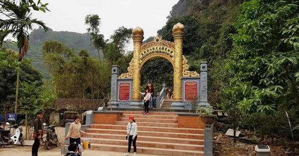 Cận cảnh công trình “khủng” trái phép trong di sản thế giới Tràng An Cận cảnh công trình “khủng” trái phép trong di sản thế giới Tràng An