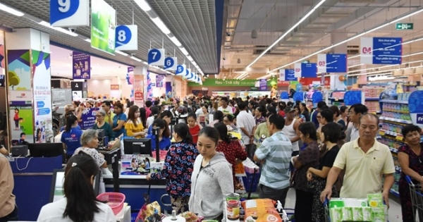 Ngày đầu nghỉ lễ 2/9: Siêu thị đông ngẹt, thực phẩm nhảy giá