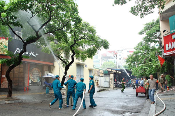 Phường Dịch Vọng diễn tập phương án chữa cháy và cứu nạn, cứu hộ Phường Dịch Vọng diễn tập phương án chữa cháy và cứu nạn, cứu hộ