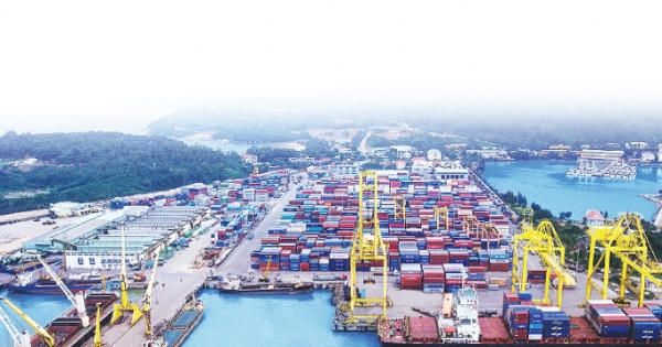 "Ngành Hải quan sẽ tiên phong trong cuộc cách mạng công nghiệp 4.0" "Ngành Hải quan sẽ tiên phong trong cuộc cách mạng công nghiệp 4.0"