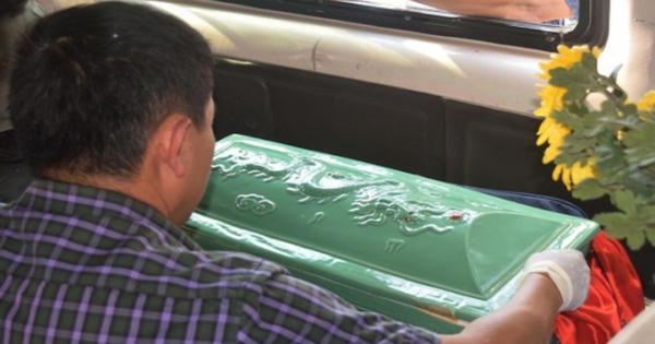 Ngụy trang 14.000 viên ma túy trong quan tài