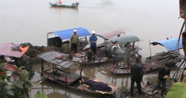 Nam Định: Thuyền gỗ va chạm với tàu lớn, một người tử vong