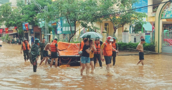 Chùm ảnh: Thành phố Hà Giang ngập ngụa trong lũ