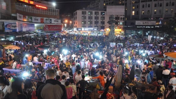 Xử lý vụ “chặt chém” du khách nước ngoài tại chợ đêm Đà Lạt Xử lý vụ “chặt chém” du khách nước ngoài tại chợ đêm Đà Lạt