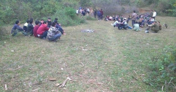 Lạng Sơn: Chồng chém vợ tử vong rồi trốn lên núi