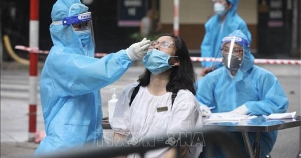 24h qua, Hà Nội có thêm 2.805 ca mắc COVID-19 mới