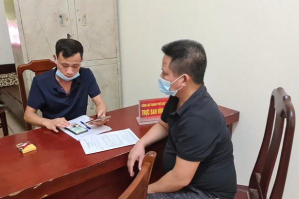 Chủ quán Nhắng nướng Hiền Thiện khai gì ở cơ quan công an?