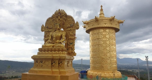 Lâm Đồng đón nhận kỷ lục Đại bảo tháp kinh luân lớn nhất thế giới