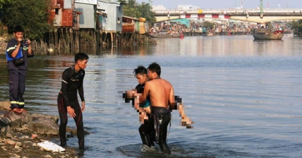 Phát hiện bé gái tử vong dưới hồ nước