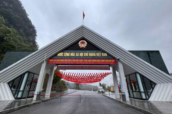 Công bố mở cửa khẩu song phương Lý Vạn - Thạc Long Công bố mở cửa khẩu song phương Lý Vạn - Thạc Long