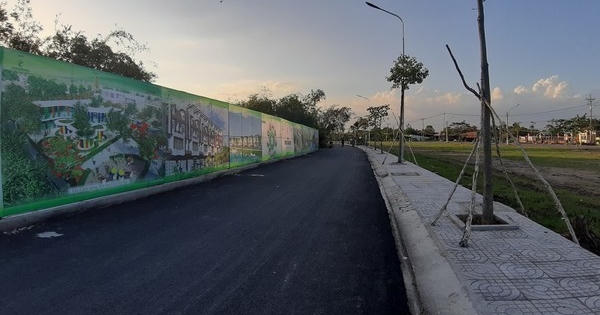 Địa ốc 7AM: Loạn chiêu trò đất Long An, báo động hàng trăm khu đất vàng Địa ốc 7AM: Loạn chiêu trò đất Long An, báo động hàng trăm khu đất vàng