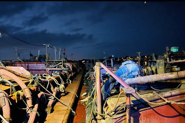 TP.HCM: Khởi tố 27 đối tượng trong đường dây khai thác cát trái phép