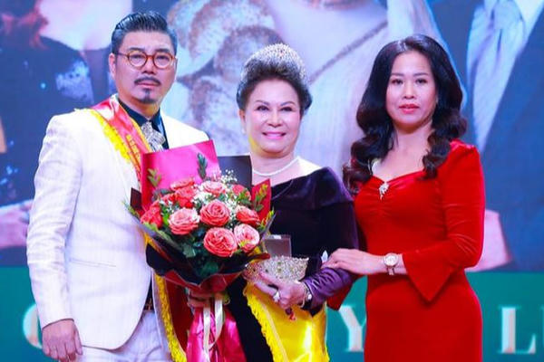 Công ty CP Hằng Holy Group liên quan tôn vinh “nhà thơ thế giới” Tống Thu Ngân bị xử phạt Công ty CP Hằng Holy Group liên quan tôn vinh “nhà thơ thế giới” Tống Thu Ngân bị xử phạt