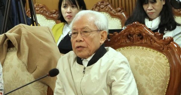 Đối thoại gay gắt về sách Công nghệ giáo dục: Bộ GD&ĐT đề xuất sửa, GS Hồ Ngọc Đại nói không