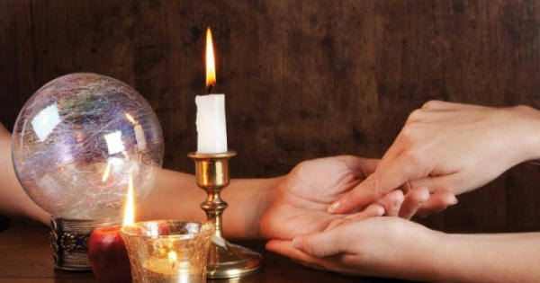 Bản tin Pháp luật Plus: Xem bói ngày tết và câu chuyện pháp lý