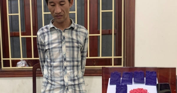 Nghệ An: Bắt 2 đối tượng, thu giữ gần 1.000 viên ma túy tổng hợp và heroin