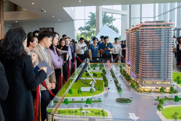 Lễ ra mắt chính thức dự án biểu tượng kế bên Cầu Rồng - The Legend Danang