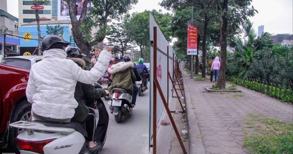 Hà Nội đồng loạt xén vỉa hè, mở rộng đường