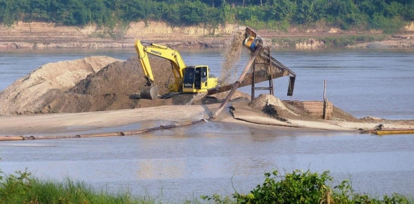 Công ty xây dựng Trường Đại Phát, giấy phép hết hạn vẫn cố khai thác thêm