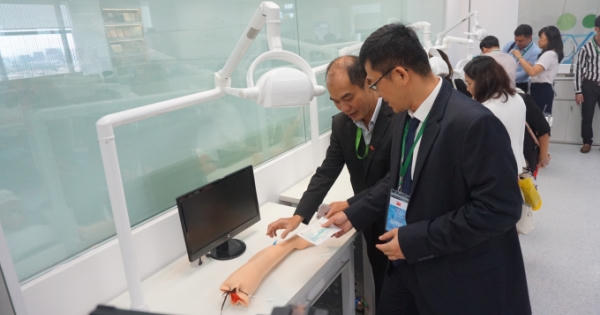 Ra mắt Trung tâm thực hành kỹ năng y tế đầu tiên tại Việt Nam