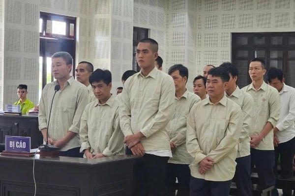 Tuyên án vụ sản xuất, buôn bán 1,6 triệu sách giáo khoa giả