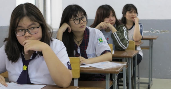 Chấm thi Ngữ văn THPT quốc gia: 6000 bài mới có 3 bài đạt từ 8 điểm trở lên