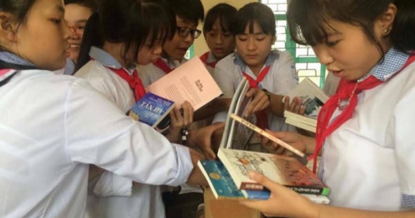 Những đứa trẻ nông thôn mong “lớn lên” từ sách Những đứa trẻ nông thôn mong “lớn lên” từ sách