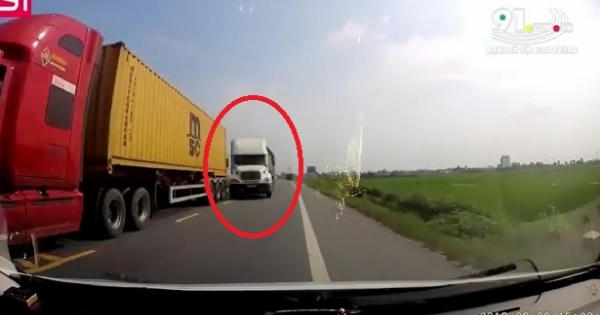 Pha lấn làn rợn tóc gáy của "Hung thần xa lộ"