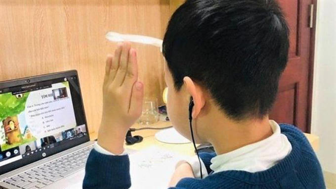 Làm gì để trẻ học trực tuyến ở nhà an toàn? Làm gì để trẻ học trực tuyến ở nhà an toàn?
