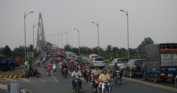 BOT Rạch Miễu xả trạm do lưu lượng phương tiện tăng đột biến