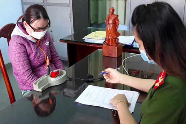 Lý lịch bất hảo của nữ quái vừa ra tù đã đi trộm vàng ở Quảng Nam
