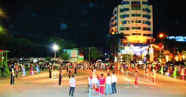 Đặc sắc cờ người nơi đất võ Đặc sắc cờ người nơi đất võ