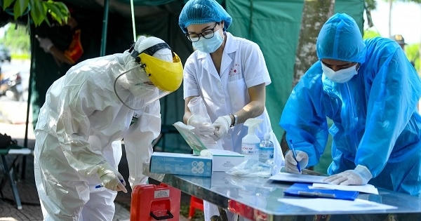 Luật Khám bệnh, chữa bệnh (sửa đổi): Cần bổ sung chính sách ưu đãi đối với nhân viên y tế