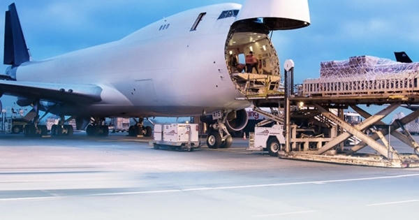 Đề nghị "vua hàng hiệu" làm việc với Bộ GTVT về việc lập hãng bay