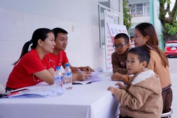 “Trái tim cho em” - Hành trình yêu thương đến với trẻ em Phú Thọ “Trái tim cho em” - Hành trình yêu thương đến với trẻ em Phú Thọ