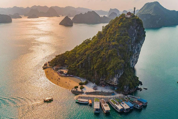 Di sản thế giới Vịnh Hạ Long – quần đảo Cát Bà: Nơi thiên nhiên và tinh hoa con người hội tụ