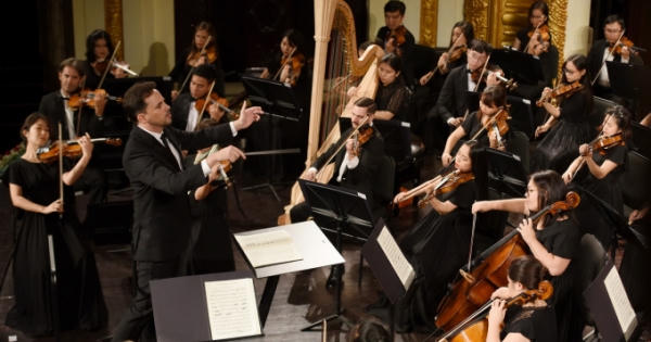 Nhìn lại những khoảnh khắc ấn tượng nhất từ buổi hòa nhạc Emperor Concerto Nhìn lại những khoảnh khắc ấn tượng nhất từ buổi hòa nhạc Emperor Concerto