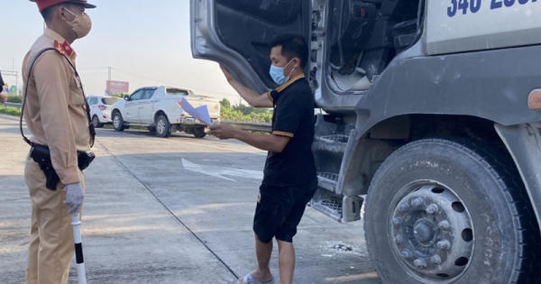 Xét nghiệm nhanh Covid-19 tại 22 chốt kiểm soát dịch của Hà Nội Xét nghiệm nhanh Covid-19 tại 22 chốt kiểm soát dịch của Hà Nội