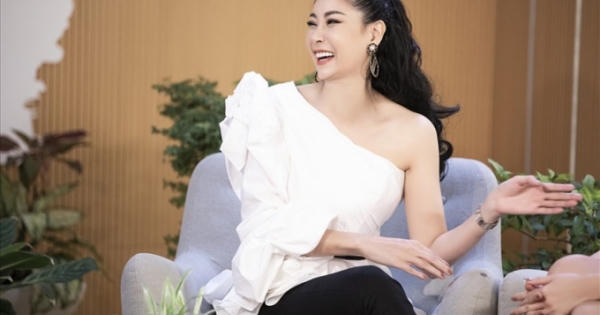 Hoa hậu Hà Kiều Anh lần đầu tiết lộ mức cát-xê sau đăng quang Hoa hậu Hà Kiều Anh lần đầu tiết lộ mức cát-xê sau đăng quang