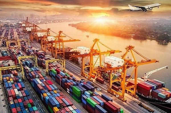 Xuất nhập khẩu vượt mốc 900 tỷ USD Xuất nhập khẩu vượt mốc 900 tỷ USD