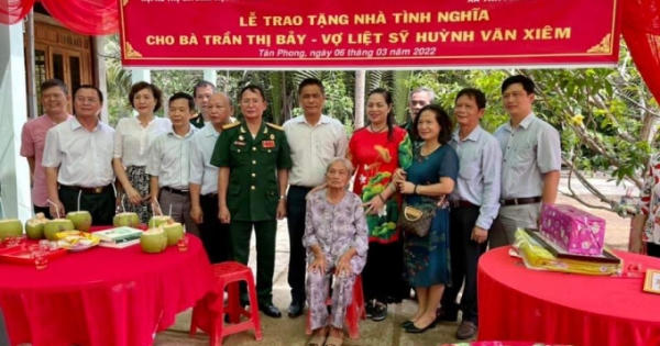 Hội Hỗ trợ gia đình liệt sĩ bàn giao nhà tình nghĩa cho gia đình chính sách tại TP HCM